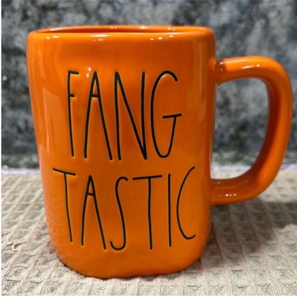 Rae Dunn “FANG TASTIC” Halloween Mug | Orange | 16 oz | NWT